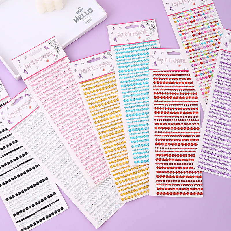 Craft Tools - Stiker Berlian Akrilik Ukuran Campuran, Perekat