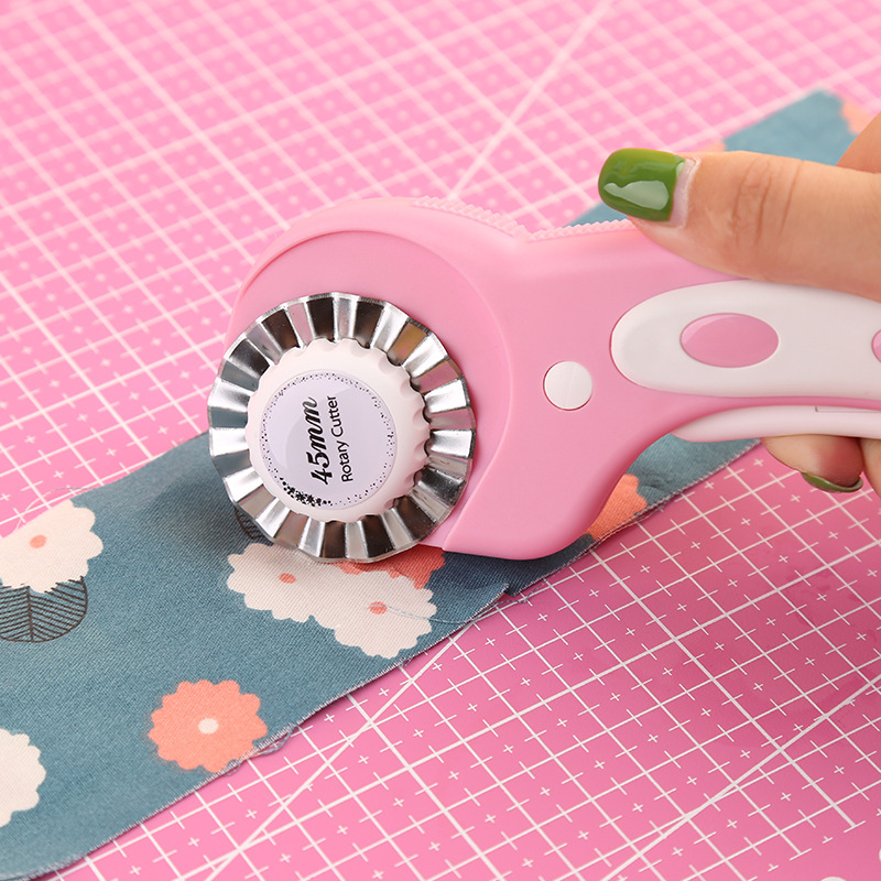 1 buah pisau pemotong putar 28 - Rotary Cutter For Fabric 45Mm ulasan dan harga